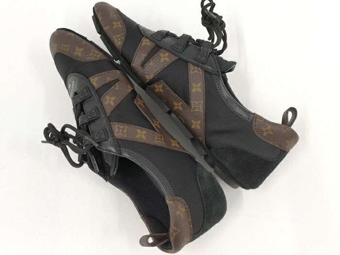 Louis Vuitton Three Canina Sneakers Monogram 1ahndg