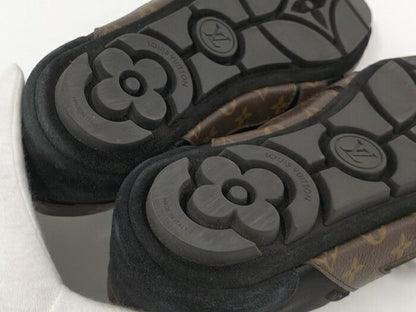 Louis Vuitton Three Canina Sneakers Monogram 1ahndg