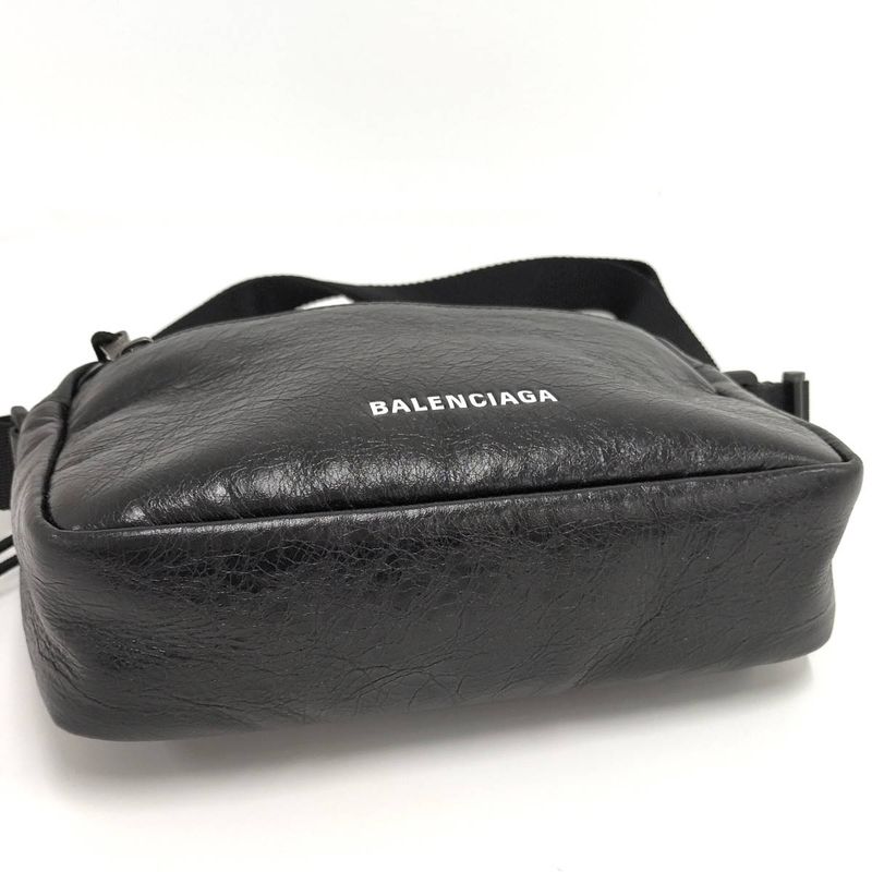 Balenciaga Shoulder Bag Explorer Leather Black 646138