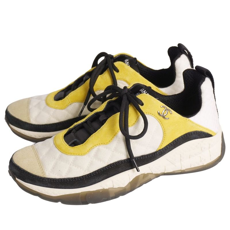 Unused Chanel Sneakers G38294 Low Cut Coco Mark