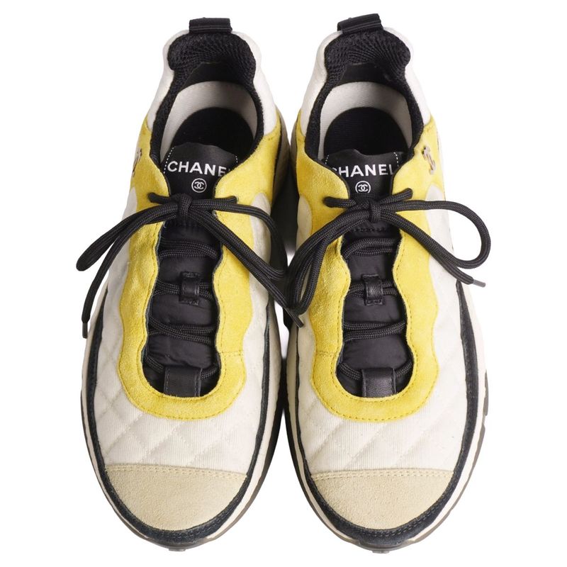 Unused Chanel Sneakers G38294 Low Cut Coco Mark