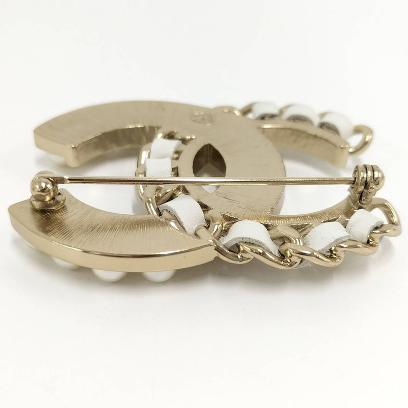 Chanel Brooch Leather Plated Pearl Rhinestone Gold B19c