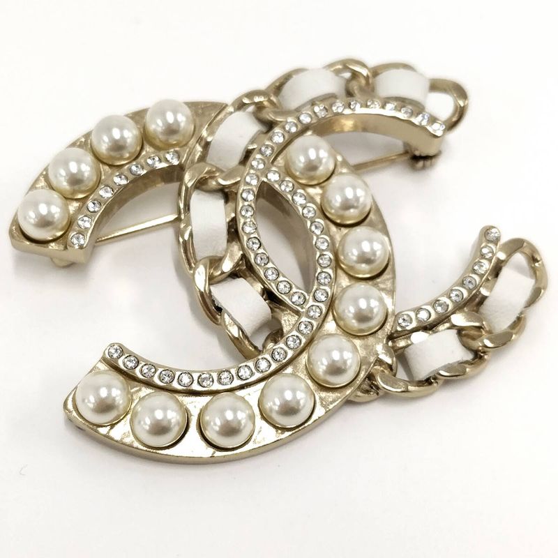 Chanel Brooch Leather Plated Pearl Rhinestone Gold B19c