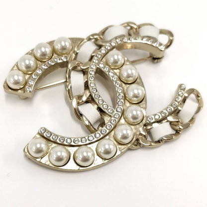 Chanel Brooch Leather Plated Pearl Rhinestone Gold B19c
