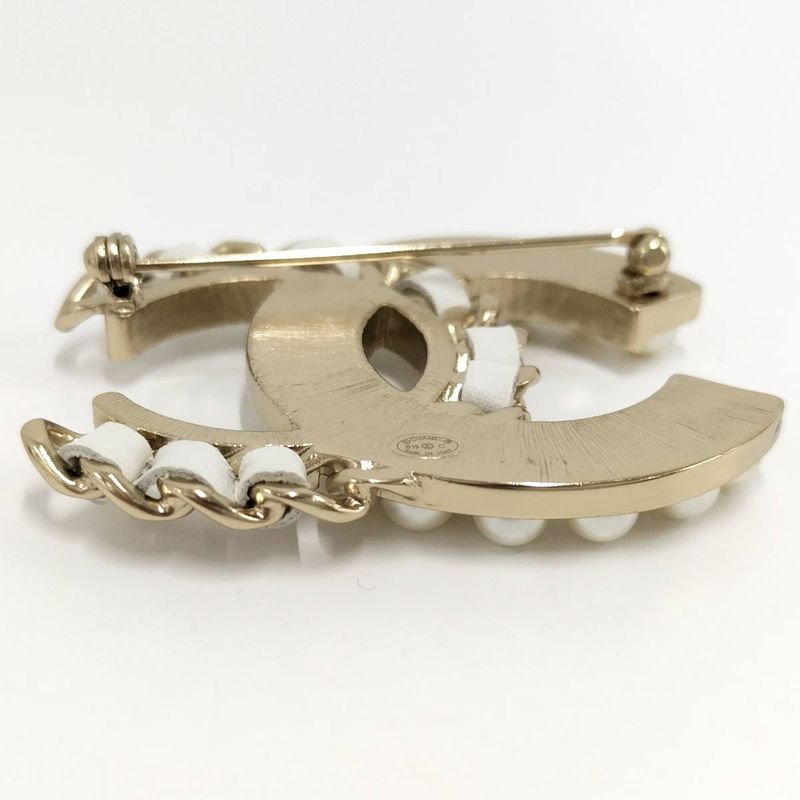 Chanel Brooch Leather Plated Pearl Rhinestone Gold B19c