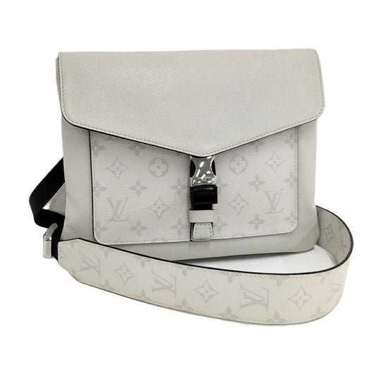 Louis Vuitton Flap Messenger Shoulder Bag Taiga Llama M30411