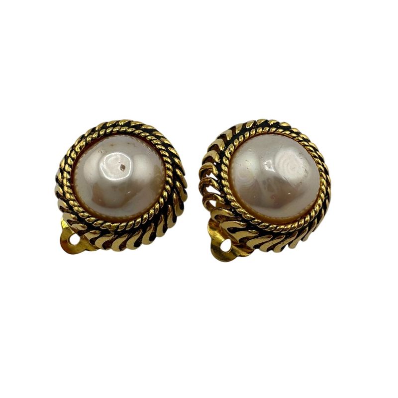 Chanel 2179 Earring Gold Ladies