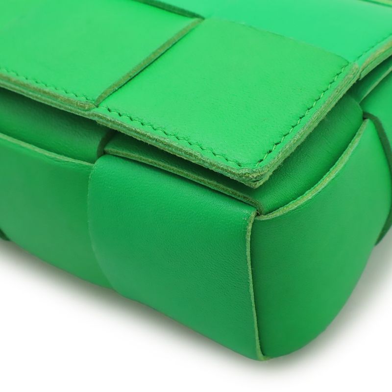 Bottega Veneta Maxi Intrecciato Candy Cassette Shoulder Bag Pochette Mini Bag