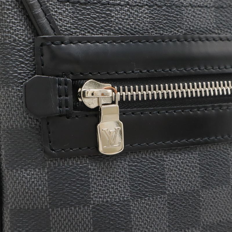 Louis Vuitton Damier Graphite Daniel MM Messenger Bag Shoulder Bag Crossbody