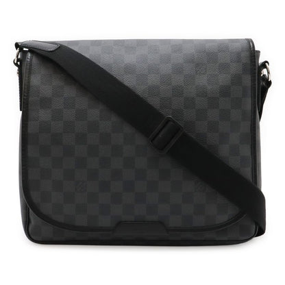 Louis Vuitton Damier Graphite Daniel MM Messenger Bag Shoulder Bag Crossbody