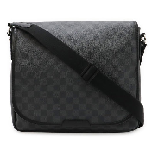 Louis Vuitton Damier Graphite Daniel MM Messenger Bag Shoulder Bag Crossbody