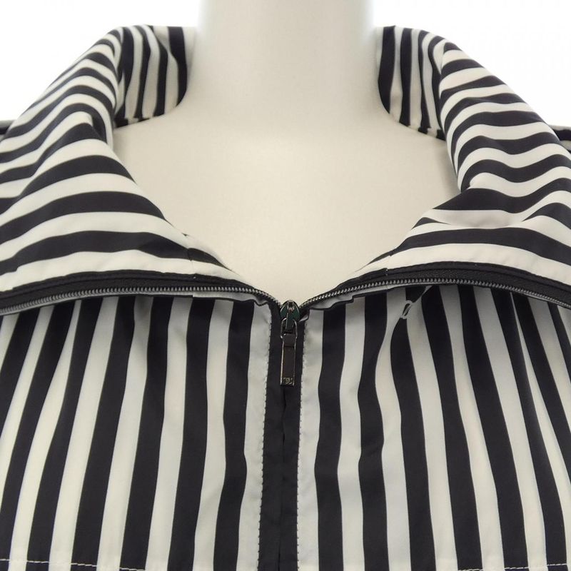 Chanel P76215v68288 Jacket