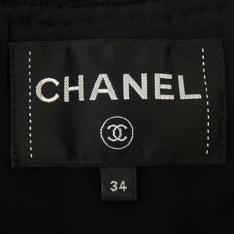 Chanel Metiers D'art P64572v60407 Jacket