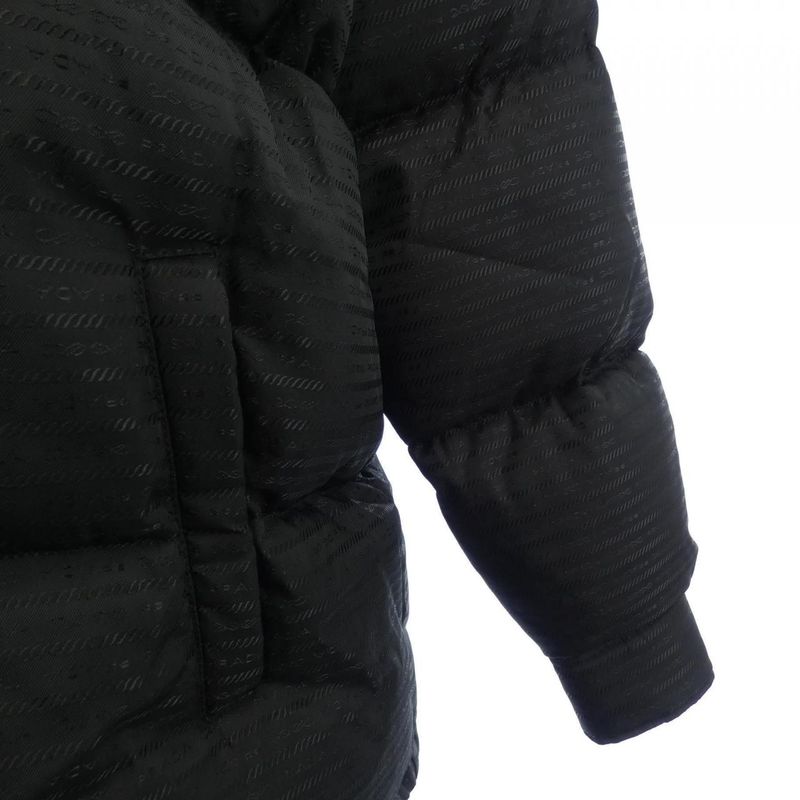 Prada Triangle Logo 292052 S222 11FC Down Jacket