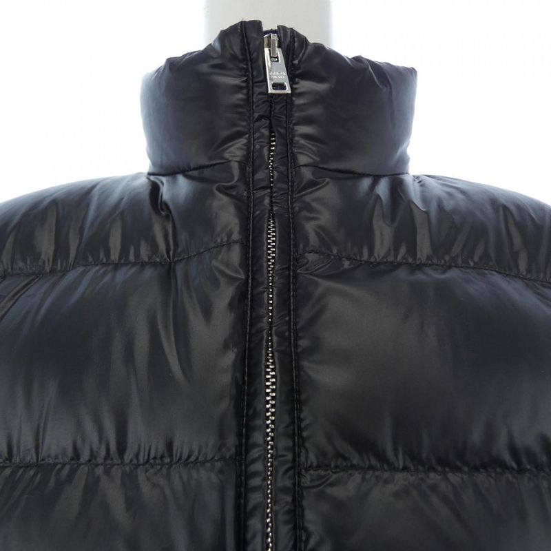 Prada Triangle Logo 29w149 R212 11HU Down Jacket