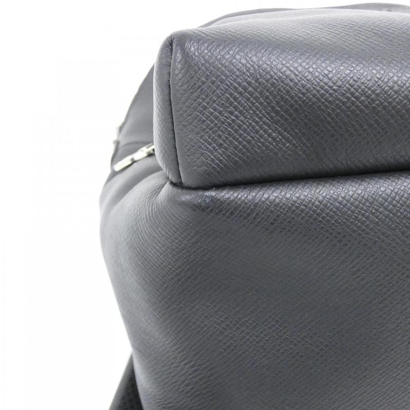 Louis Vuitton Taiga Discovery Backpack M33450 Backpack Sac