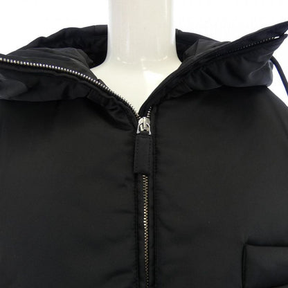 Prada Triangle Logo 291962 S222 1WQ8 Down Jacket