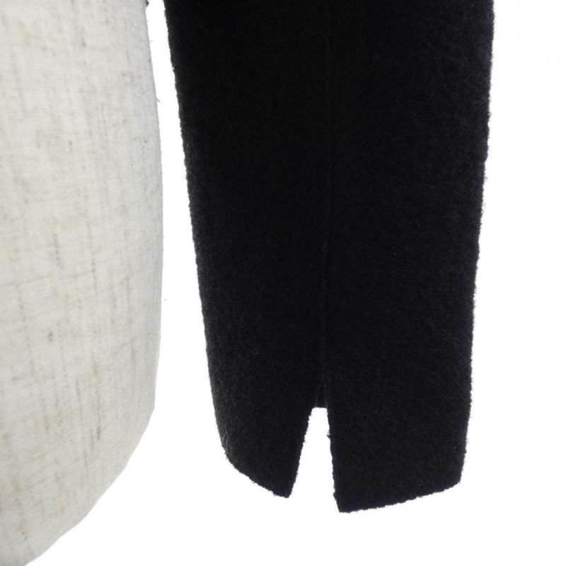 Vintage Chanel Identfication P13958v08014 99A Collarless Jacket