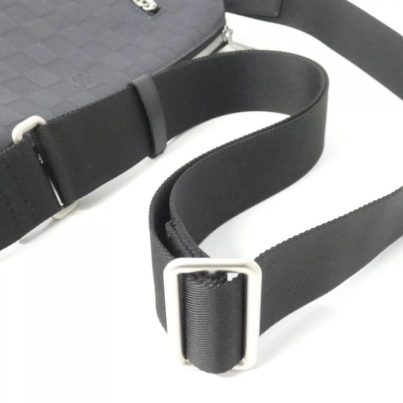 Louis Vuitton Damier Infini Discovery Messenger PM N42416 Shoulder Bag