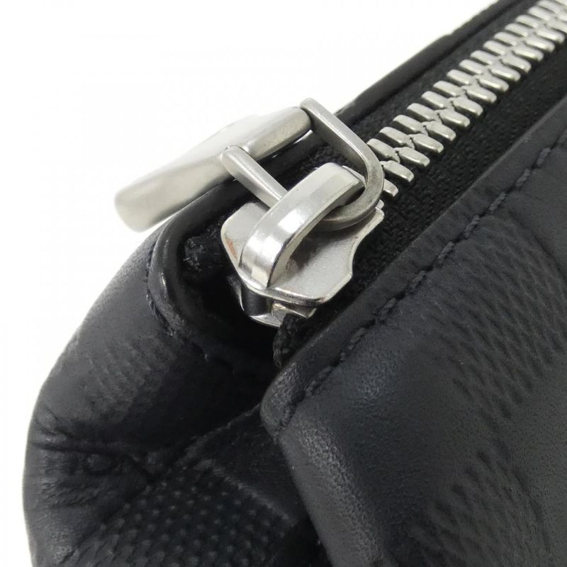 Louis Vuitton Damier Infini Discovery Messenger PM N42416 Shoulder Bag