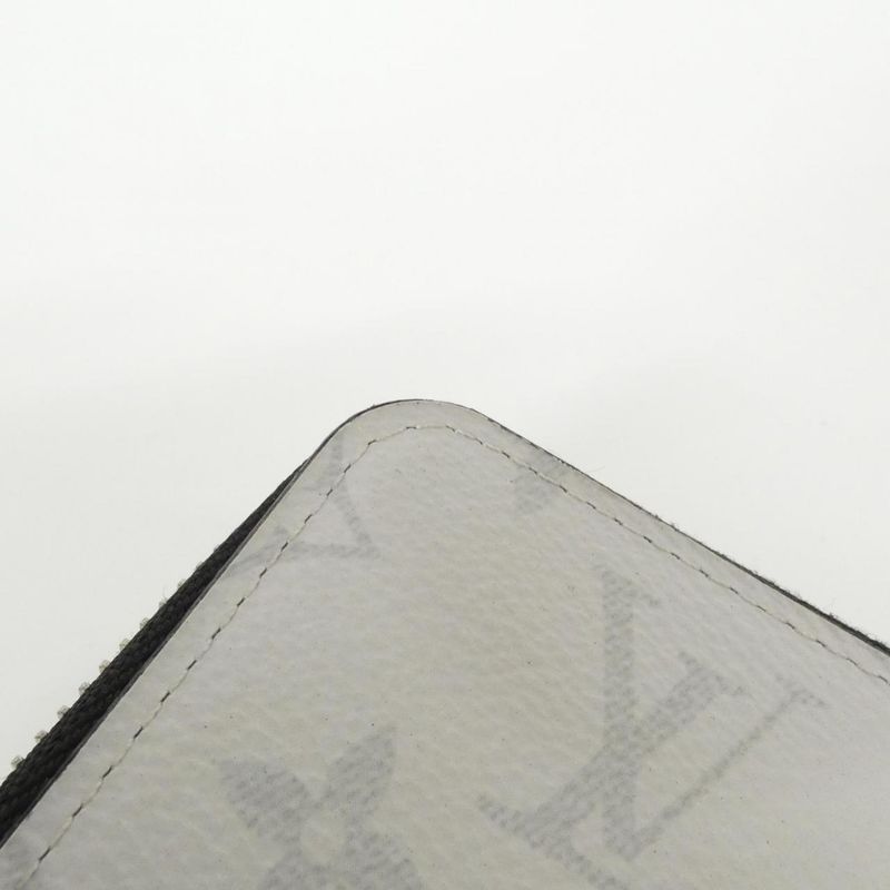 Louis Vuitton Taiga Llama Zippy Wallet Vertical M30446 Wallet