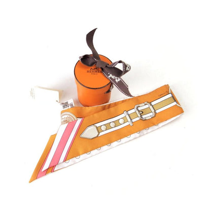 Hermes H063778s 21 Silk 100% Cles Roux Coraille Grand Tralala Grand Tralala