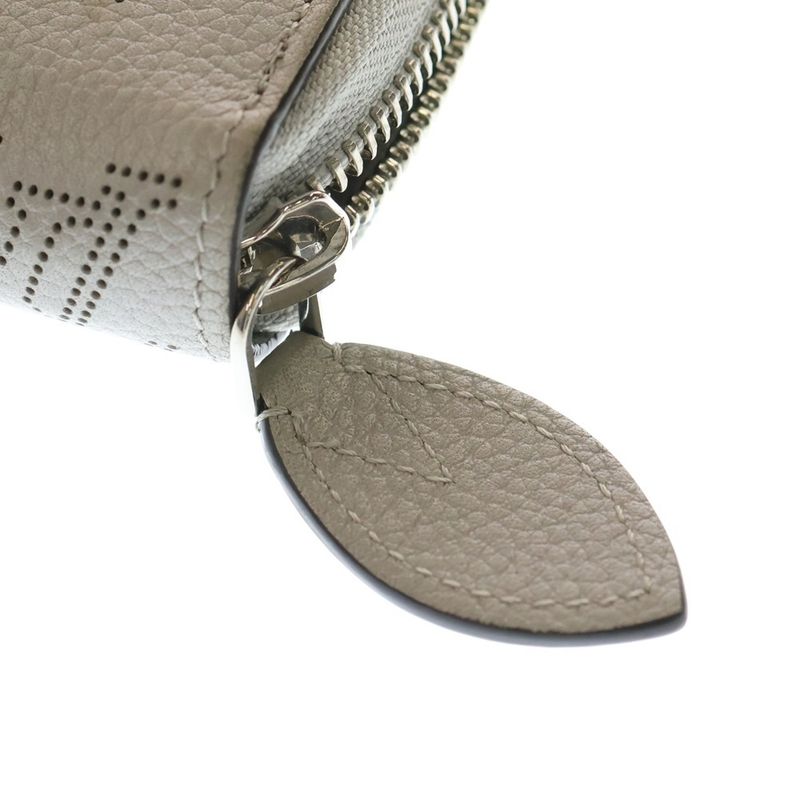 Louis Vuitton Mahina Zippy Wallet Long Wallet Card Case Long Wallet Beige