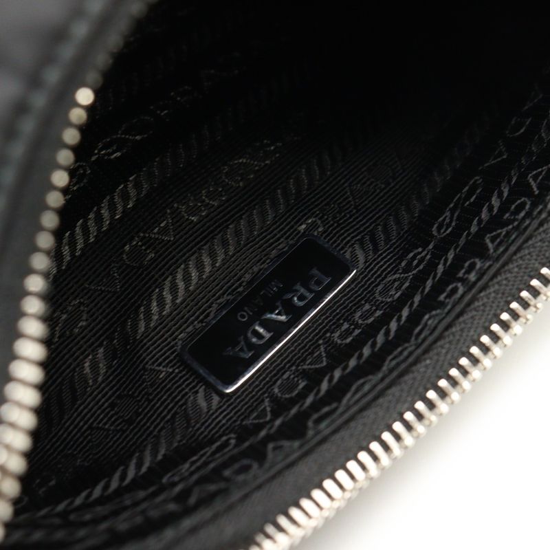 Prada Re-Edition 2005 Re-Nylon Shoulder Bag Chain Bag Black Nylon 1bh204 Silver