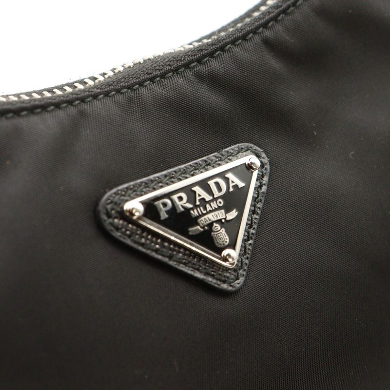 Prada Re-Edition 2005 Re-Nylon Shoulder Bag Chain Bag Black Nylon 1bh204 Silver