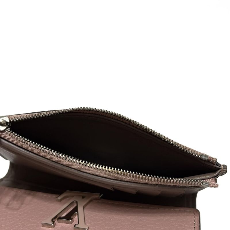 Louis Vuitton Capucines Portefeuille Capucines Compact M62156 Magnolia Initials