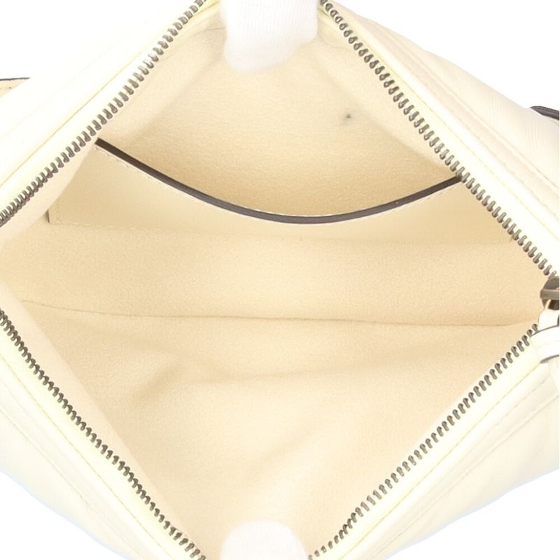 Gucci Small Shoulder Bag Ggmarmont Shoulder Bag Leather 777263 White Ladies