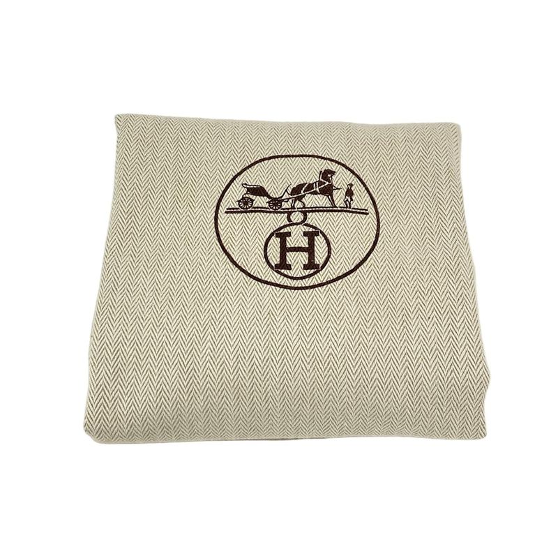 Hermes Shoulder Bag Steve Caporal 27 Taupe and Pearl Gray Silver Hardware