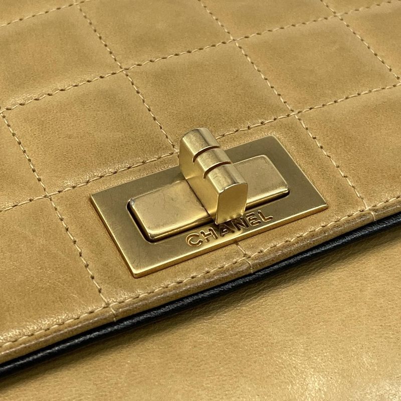 Chanel Shoulder Bag Chocolate Bar2.55 Beige Flap Bag Vintage Gold Hardware