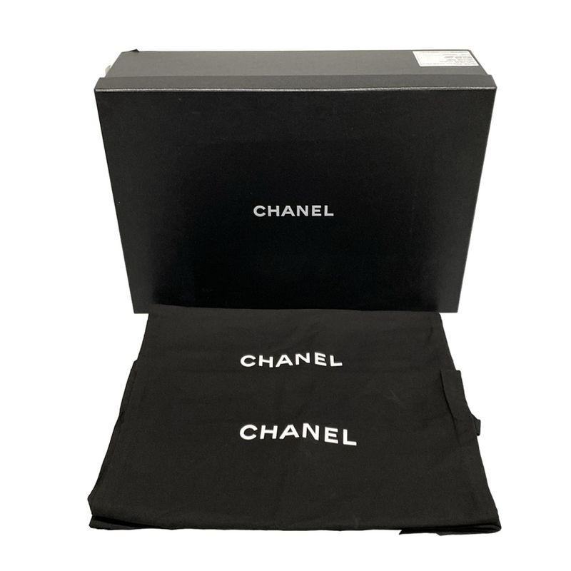 Chanel Short Boots 36 C Women - G34080 Black and Ivory Leather Mouton