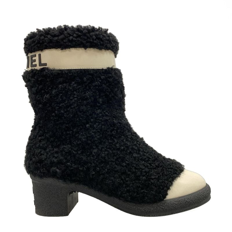 Chanel Short Boots 36 C Women - G34080 Black and Ivory Leather Mouton