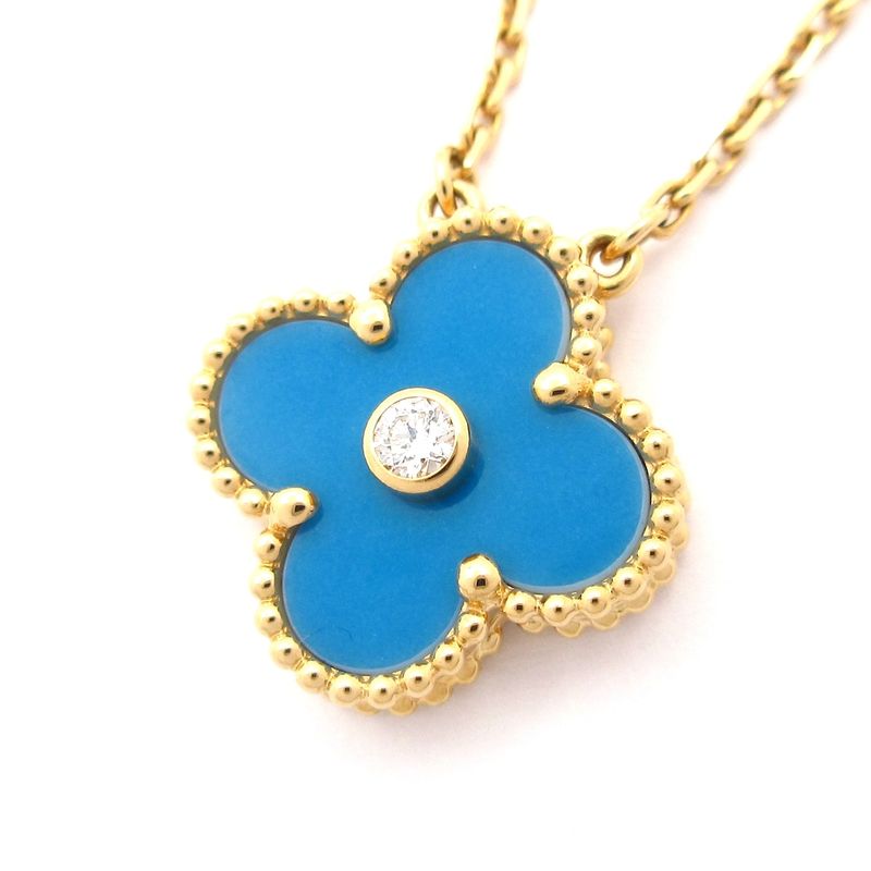 Van Cleef & Arpels Necklace Excellent Condition Vintage Alhambra 18k Pink Gold