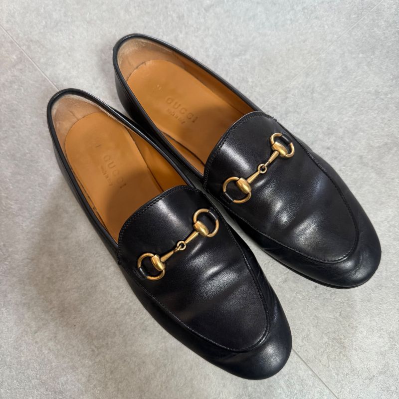 Gucci Jordane 35 1 2 22.5cm (8.86in) Black Gold Hardware Horsebit Loafers