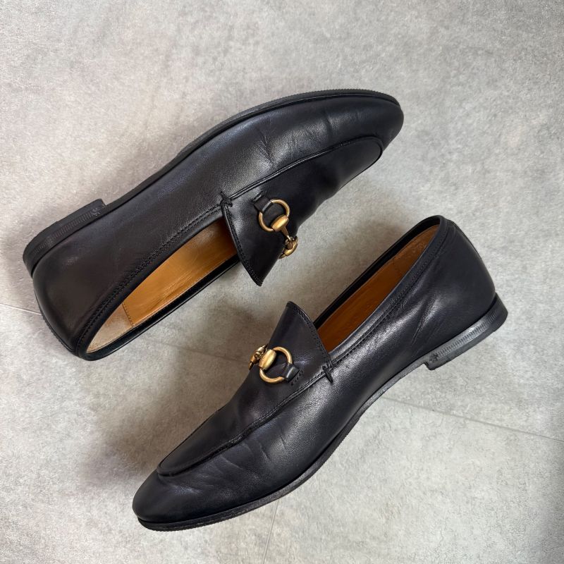 Gucci Jordane 35 1 2 22.5cm (8.86in) Black Gold Hardware Horsebit Loafers