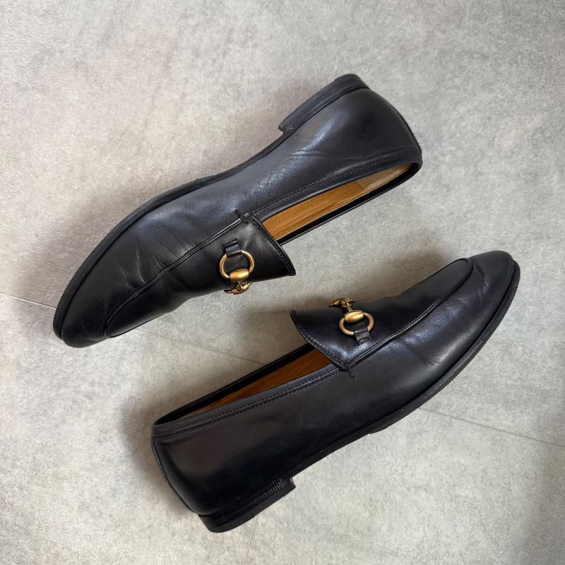 Gucci Jordane 35 1 2 22.5cm (8.86in) Black Gold Hardware Horsebit Loafers