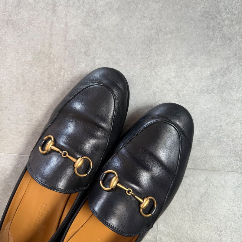 Gucci Jordane 35 1 2 22.5cm (8.86in) Black Gold Hardware Horsebit Loafers