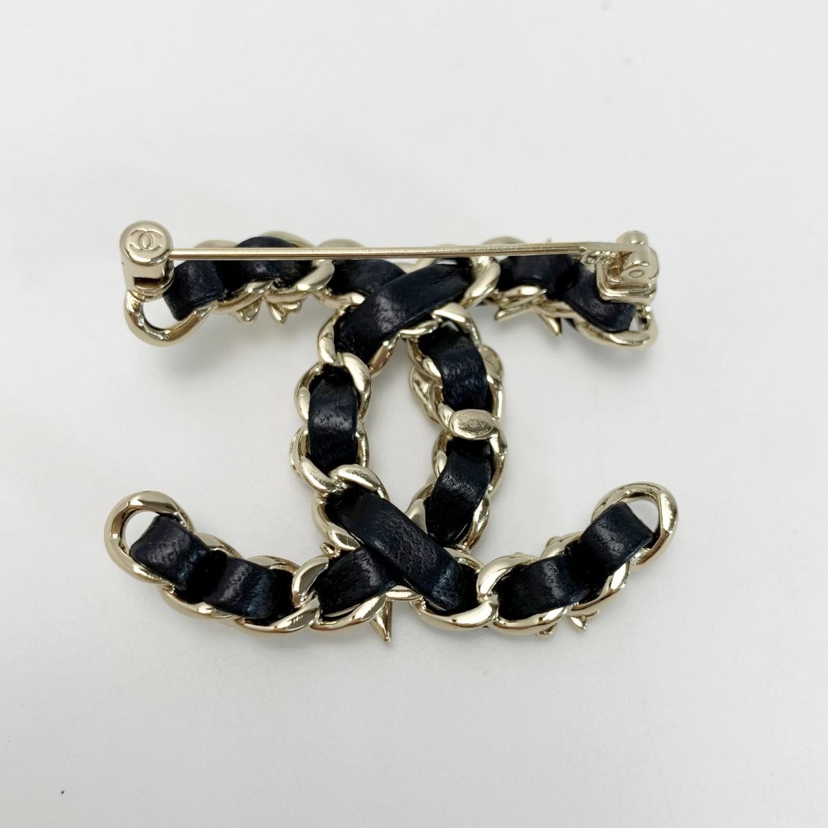 Chanel Coco Mark Rhinestone Fake Pearl Brooch B22v Black X Gold Leather X
