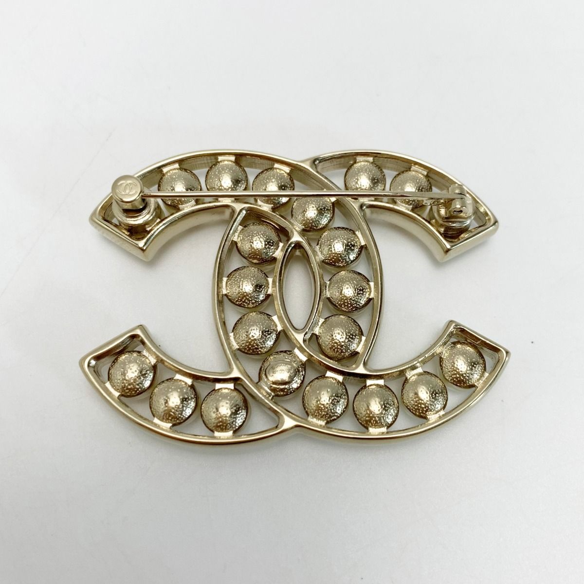 Chanel Cocomark Brooch A64978 Gold Fake Pearl