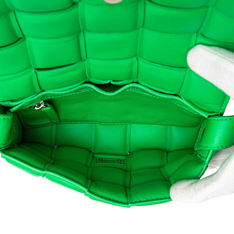 Bottega Veneta Maxi Intrecciato Cassette Green Leather Women's Bottega Veneta