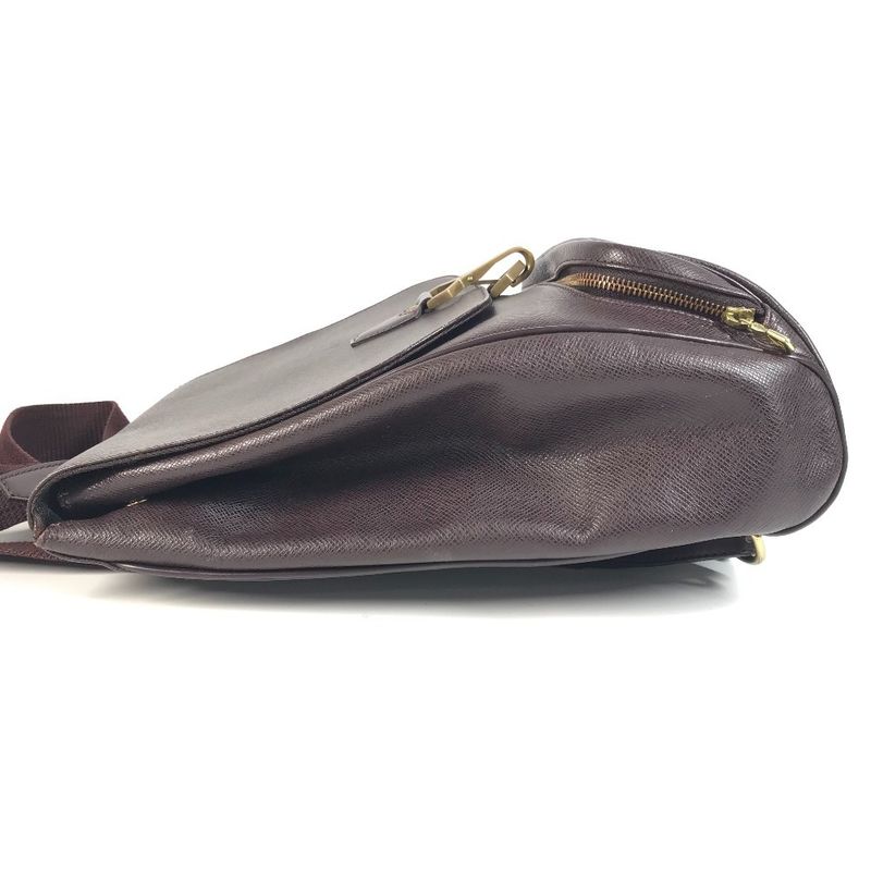 Louis Vuitton Backpack Sac Cassia M30176 Taiga Leather Acajou Wine Red