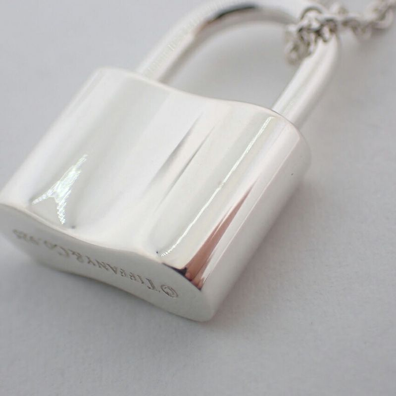 Tiffany & Co 925 Cadenas Pendant J98-9