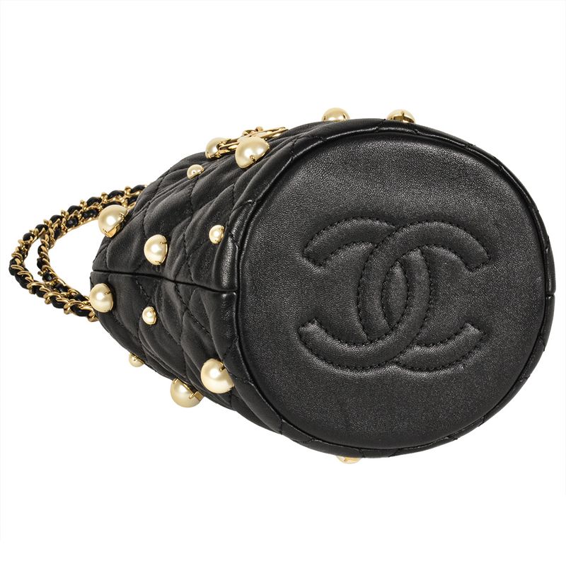 Chanel Mini Chain Shoulder Bag Lambskin Black Gold Hardware 8 Digits 31st Coco