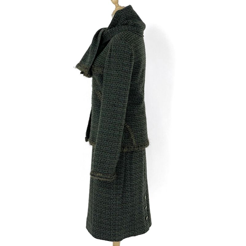 Chanel Tweed Setup Coco Mark Button No Collar 98a with Scarf Setup Skirt Suit