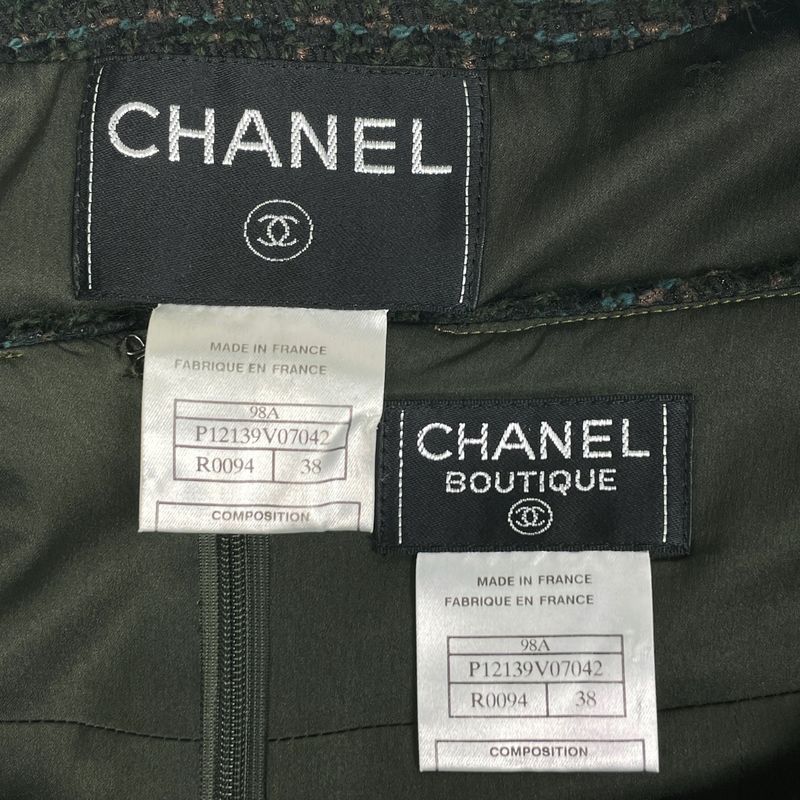 Chanel Tweed Setup Coco Mark Button No Collar 98a with Scarf Setup Skirt Suit