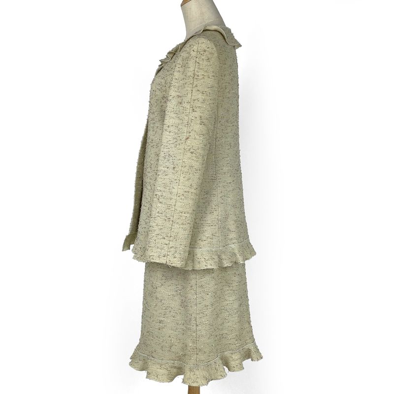 Chanel Coco Mark Button Setup Ruffle 99a Setup Skirt Suit Light Green Ladies