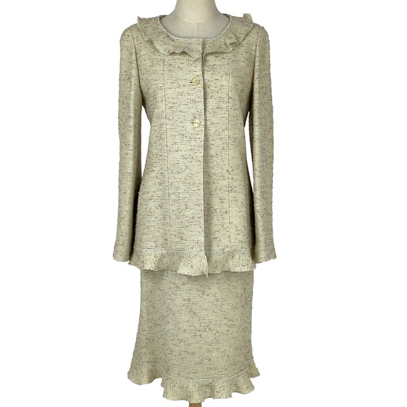 Chanel Coco Mark Button Setup Ruffle 99a Setup Skirt Suit Light Green Ladies